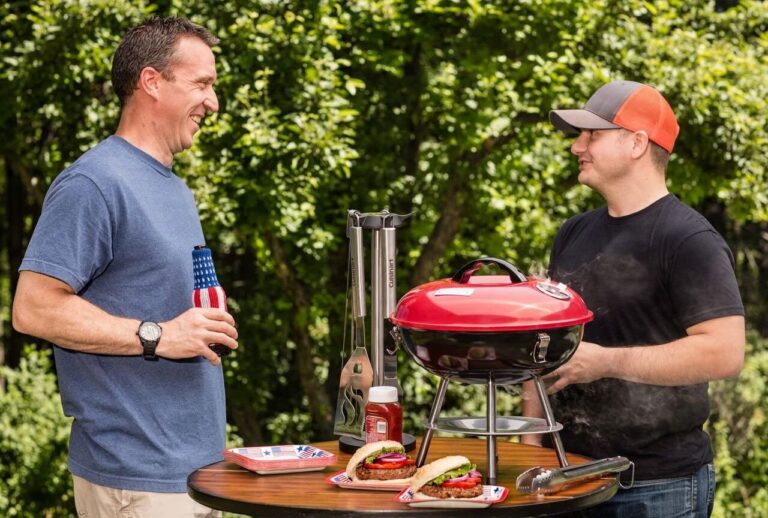 Cuisinart  Portable Charcoal Grill Pros and Cons