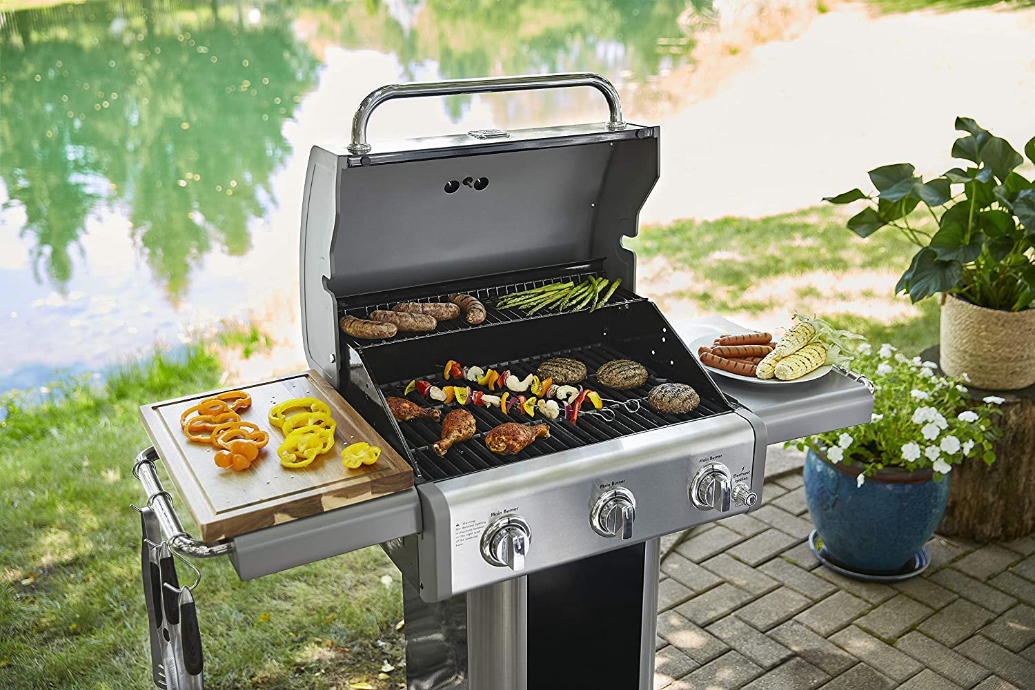 advantages of gas grills